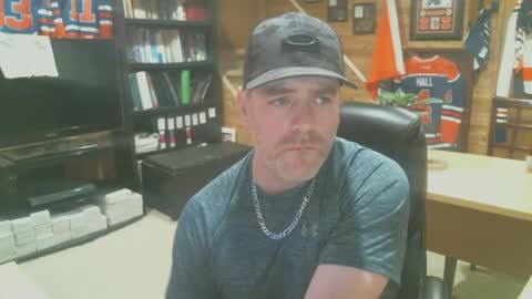 CanadianBacon6969 online show from 12/24/24, 03:05