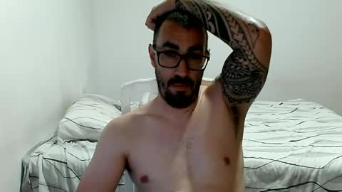 Snapshot of canario2388 chatting on 06/15/26, 07:49 canario2388 online show from 06/15/26, 07:49