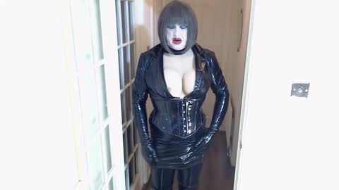 Snapshot of candi_smokes chatting on 12/20/24, 07:50 candi smokes online show from 12/20/24, 07:50