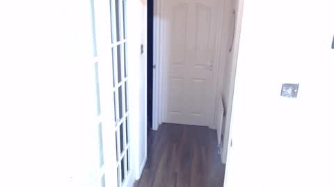 Snapshot of candi_smokes chatting on 02/16/25, 07:49 candi smokes online show from 02/16/25, 07:49