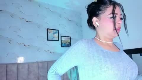 Snapshot of candicewayne chatting on 06/19/26, 11:14 CANDICE WAYNE online show from 06/19/26, 11:14