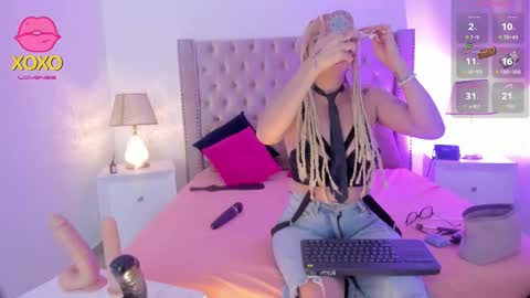 Candie  online show from 11/28/25, 02:42