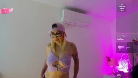 Candie  online show from 04/28/26, 12:43