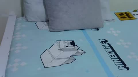 candiemaya online show from 10/12/25, 08:02