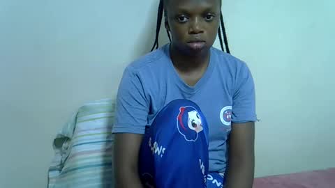 candiemaya online show from 11/12/25, 08:15