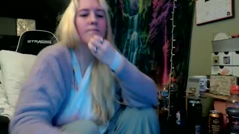 Candi online show from 05/16/26, 10:36