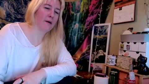 Candi online show from 05/18/26, 07:31