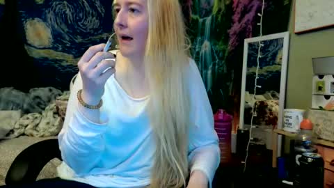 Candi online show from 05/22/26, 03:02