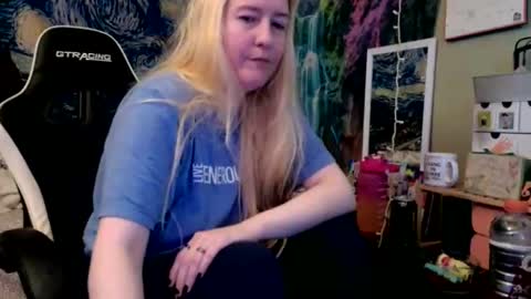 Candi online show from 05/23/26, 08:46