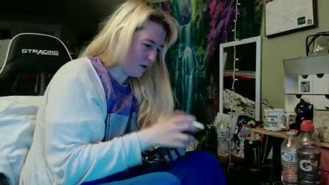 Candi online show from 05/30/26, 07:16