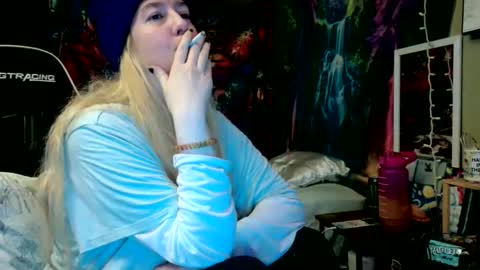 Candi online show from 06/08/26, 04:13