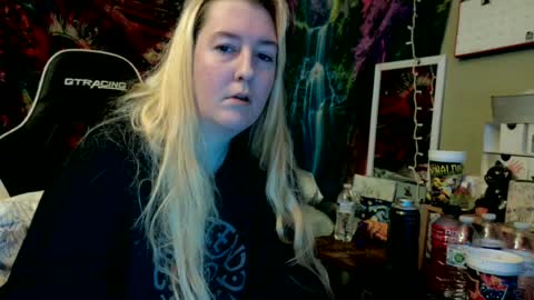 Candi online show from 07/12/26, 09:55