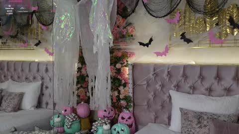 Snapshot of candy_beck chatting on 11/02/25, 03:09 Candy Beck online show from 11/02/25, 03:09