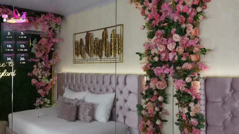 Snapshot of candy_beck chatting on 11/06/25, 01:34 Candy Beck online show from 11/06/25, 01:34