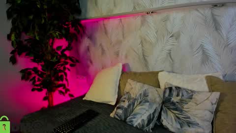 Candy online show from 10/27/25, 01:09