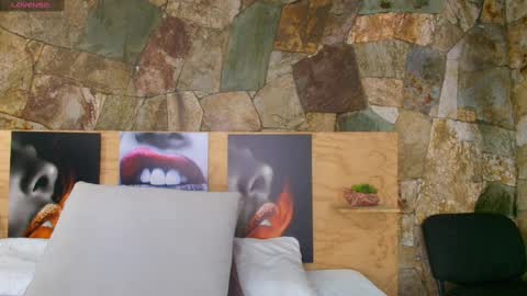 Jolie online show from 10/11/25, 09:02