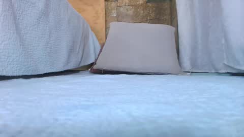 Jolie online show from 10/22/25, 07:35