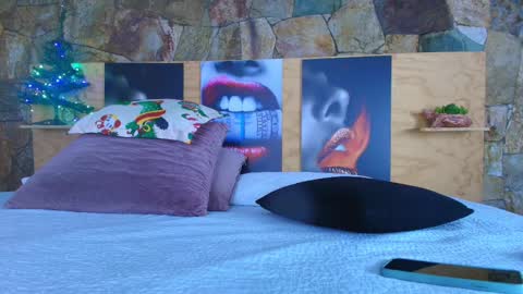 Jolie online show from 11/22/25, 06:51