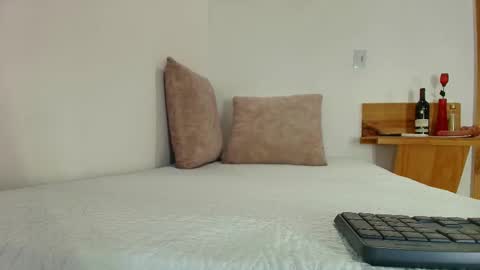 Jolie online show from 01/08/26, 01:13