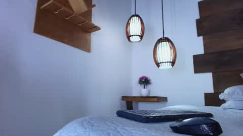 Jolie online show from 06/25/26, 10:36