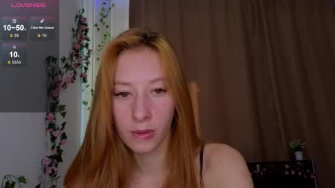 candy_flosse online show from 10/09/25, 08:45