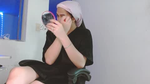 candy_giuliana21 online show from 05/09/26, 06:35