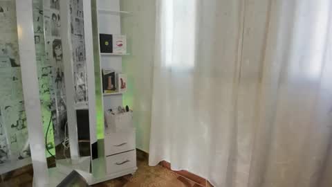 Snapshot of candy_hes chatting on 12/07/24, 08:16 Nickol online show from 12/07/24, 08:16