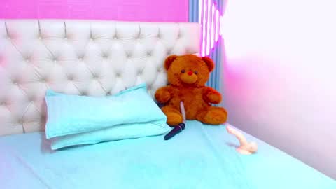 sofia perez online show from 12/10/24, 06:49