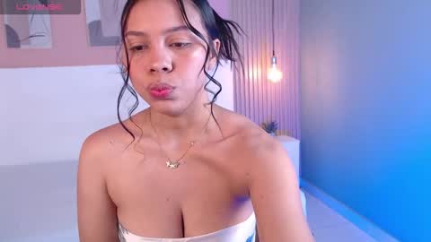 Snapshot of candy_lux30 chatting on 09/21/25, 03:41 Candy online show from 09/21/25, 03:41