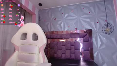 Ania online show from 09/16/25, 11:11