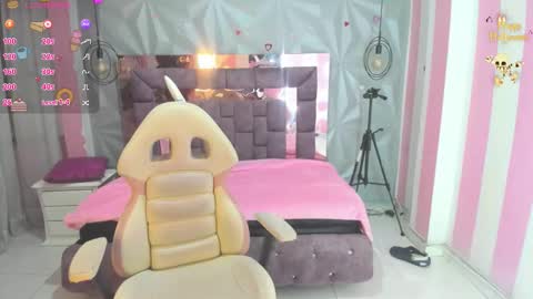 Ania online show from 11/11/25, 11:10