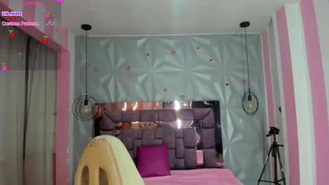 Ania online show from 11/27/25, 11:12