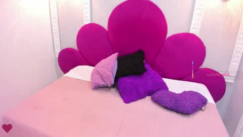 Snapshot of candy_rogeers chatting on 02/22/25, 01:24 Candy online show from 02/22/25, 01:24