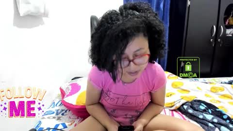 Snapshot of candy_val chatting on 11/23/25, 06:35 candy_val online show from 11/23/25, 06:35