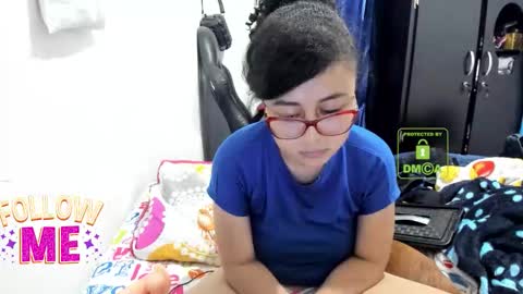 Snapshot of candy_val chatting on 11/30/25, 05:22 candy_val online show from 11/30/25, 05:22