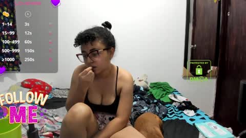 candy_val online show from 03/31/26, 06:36