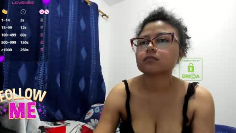 candy_val online show from 05/07/26, 06:41