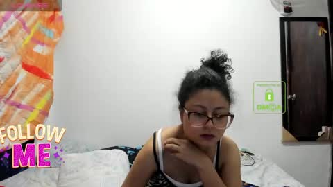 candy_val online show from 05/24/26, 05:34