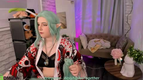 Mary online show from 05/04/26, 01:01