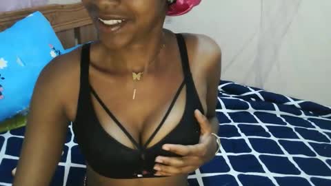 candybrown001 online show from 11/06/25, 07:20