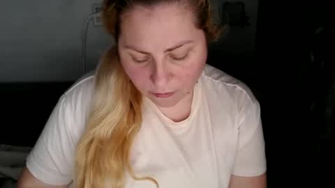 Snapshot of candycream74 chatting on 02/06/25, 10:59 Laura online show from 02/06/25, 10:59