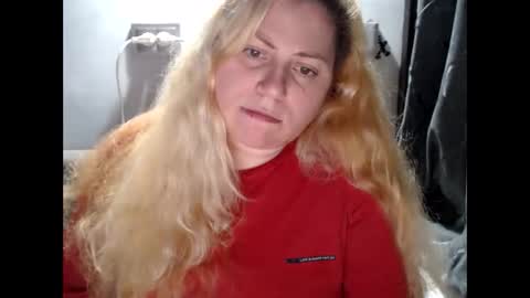 Snapshot of candycream74 chatting on 02/08/25, 10:29 Laura online show from 02/08/25, 10:29