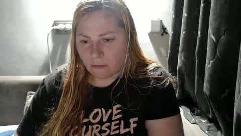 Snapshot of candycream74 chatting on 02/15/25, 08:01 Laura online show from 02/15/25, 08:01