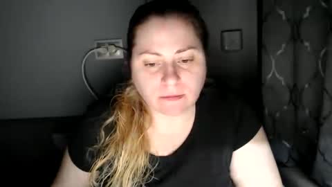 Snapshot of candycream74 chatting on 09/27/25, 08:47 Laura online show from 09/27/25, 08:47