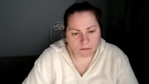 Snapshot of candycream74 chatting on 10/05/25, 12:25 Laura online show from 10/05/25, 12:25