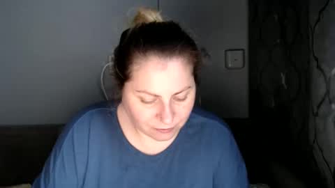 Snapshot of candycream74 chatting on 10/29/25, 09:55 Laura online show from 10/29/25, 09:55