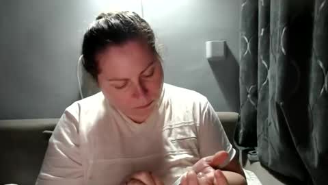 Snapshot of candycream74 chatting on 12/04/25, 09:45 Laura online show from 12/04/25, 09:45