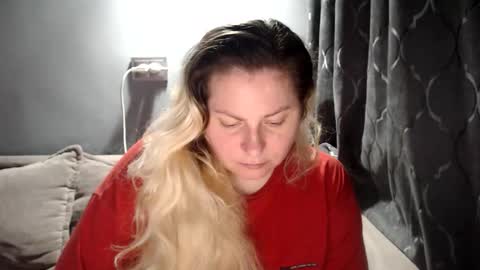 Laura online show from 02/24/26, 04:49