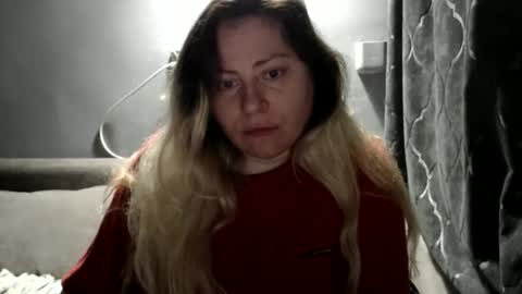 Snapshot of candycream74 chatting on 05/10/26, 06:24 Laura online show from 05/10/26, 06:24