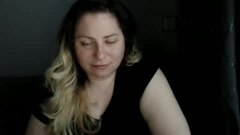 Laura online show from 06/26/26, 03:49